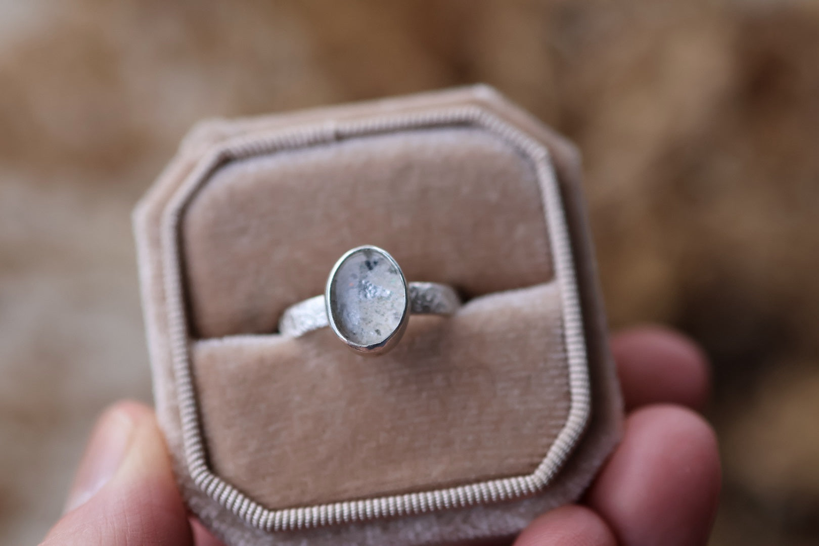 Floral Banded Memorial Ring with Glass