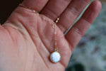 Load image into Gallery viewer, Mother of Pearl Necklace
