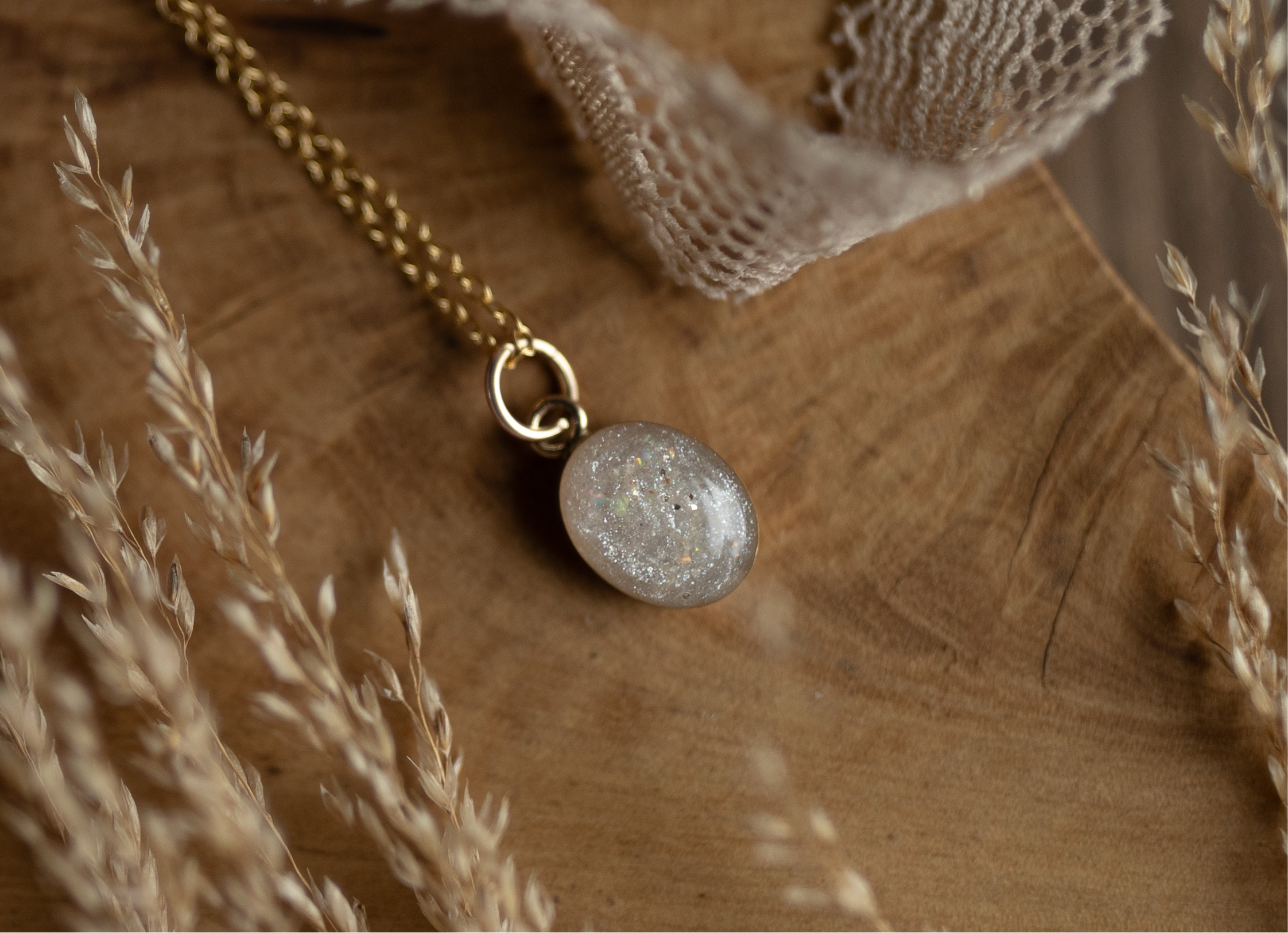 14k Gold Oval Celebration Necklace