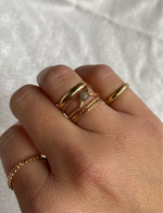 Load image into Gallery viewer, Butterfly Ring (4mm)
