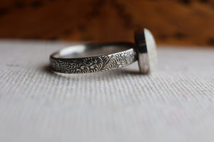 Floral Banded Oval Celebration Ring