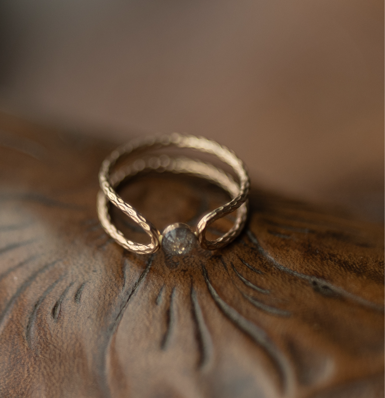 Butterfly Ring (4mm)