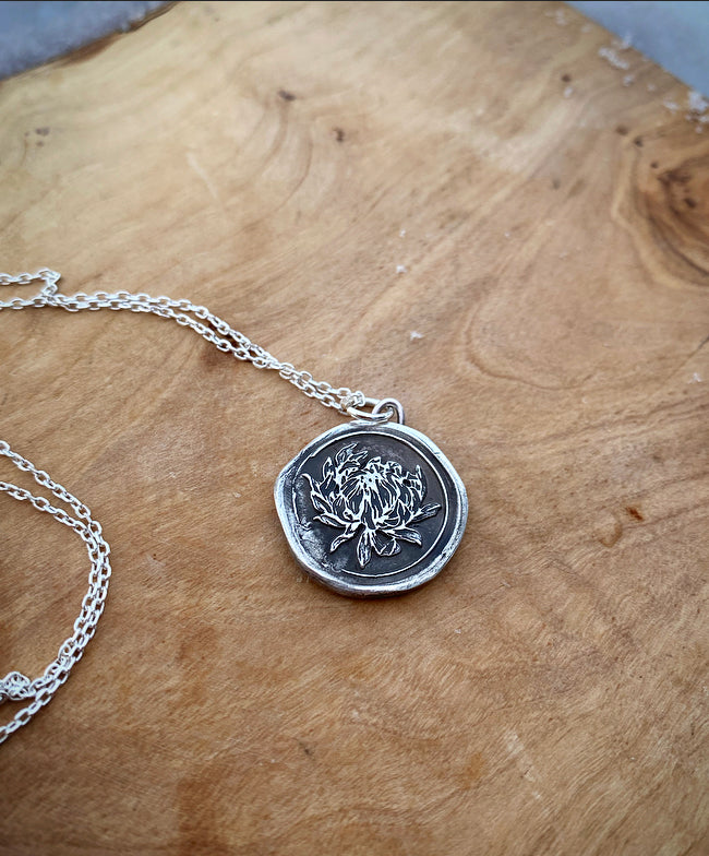 Chrysanthemum Mourning Pendant (Cremation Ash Infused Silver)